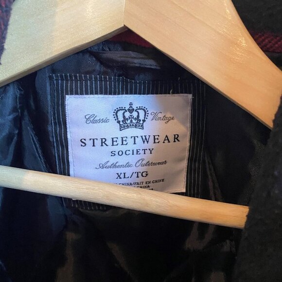 Family “Plaid” Photoshoot Bundle (4 Items) - Picture 7 of 16